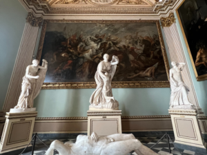 SP23_IG_three-women-statues-marble-uffizi-florenc